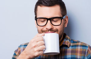Кофе может помочь вам в отношениях с коллегами — исследование