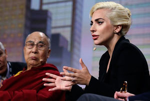 Леди Гага объясняет, как элита разделяет людей и сеет ненависть в обществе
