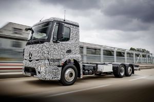 Mercedes-Benz представил свой первый электрический грузовик