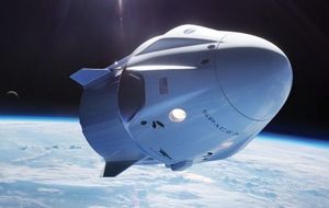 Успешный запуск корабля Crew Dragon компании SpaceX