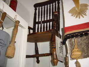 Страшный секрет стульев и другой проклятой мебели