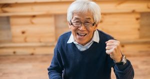 В Японии пользуется популярностью услуга аренды стариков