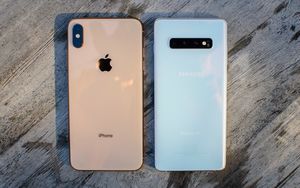 Прибыль Samsung уменьшилась в 2,5 раза из-за низкого спроса на iPhone