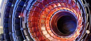 Физики выбрали лучшие теории на тему загадочной находки Большого адронного коллайдера