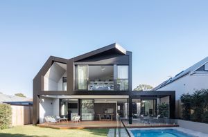Дом наизнанку в Сиднее, Австралия от бюро Joshua Mulders Architects
