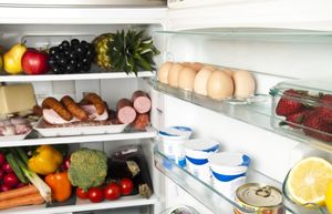 7 продуктов питания, которые нужно немедленно вытащить из холодильника
