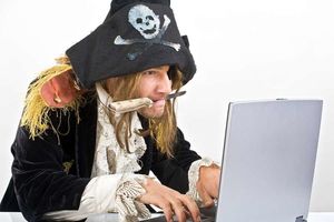 Эксперты подсчитали, сколько зарабатывают пиратские сайты