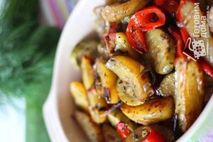Картофель маринованный и запеченный в духовке с овощами