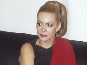 Актриса Алена Яковлева призналась в романе с молодым любовником