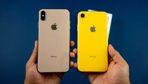 Продажи Apple iPhone упали на 17,3%