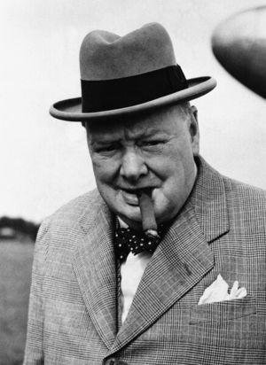 Величайший британец и враг "русского варварства" - Черчилль