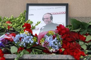 «Спекуляции о его последней воле отвергаем»: дети Доренко об отмене похорон