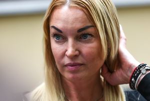 Волочкова призналась, что не обижена на мэра Анапы за отмену концерта