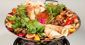Садж - вкусное, колоритное блюдо азербайджанской кухни