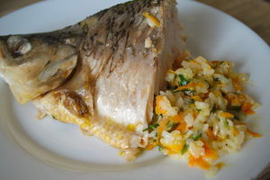 Фаршированная рисом рыба: И основное блюдо, и гарнир