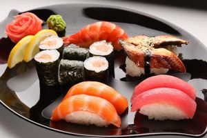 В чём разница между японскими суши и теми, что едим мы?