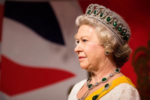 Британская королева может безнаказанно убить кого угодно