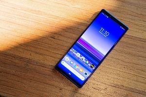 Sony Xperia 1 с 4K-дисплеем выходит в России по цене 80 000 рублей