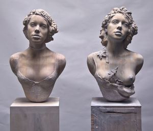 Проблемы самоидентификации: провокационные скульптуры обнаженных женщин
