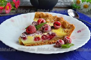 Знаменитый цветаевский пирог с хрустящей песочной основой и королевой ягод – малиной
