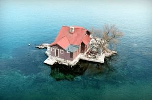 Остров " Just Room Enough Island" - маленький рай для мизантропов