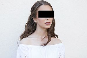 «Мне 16 лет. Продам девственность. Дорого»: в Москве стали чаще задерживать девушек, зарабатывающих на своей «первой ночи»