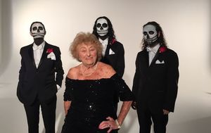 97-летняя женщина, пережившая Холокост, поет в метал-группе