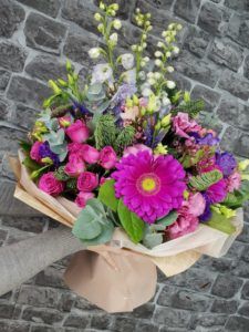 Букеты из живых цветов с доставкой от интернет-магазина «Букет Юг»