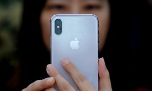 Apple откажется от Face ID в iPhone 2020