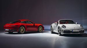 Porsche 911 Carrera 2019 – представлены самые доступные модели купе и кабриолета 911