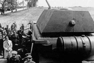 «Стальной монстр Гитлера»: сколько русских убил немецкий супертанк «Маус»