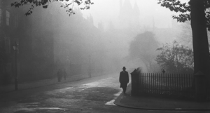 Пугающие черно-белые снимки Лондона, утопающего в «тумане» в начале 20 века