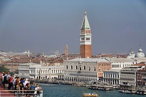 В историческом центре Венеции запретили курение