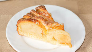 Пеку через день яблочный пирог с хрустящей корочкой и не надоедает. Быстрая выпечка с яблоками