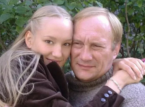 "Талантливая дочь известного отца". Актриса Полина Сидихина и ее единственный мужчина
