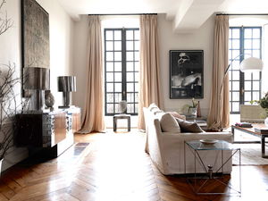 Эклектичная квартира с Мохаммедом Али и Аленом Делоном в Париже