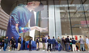 За AirPods Pro стоят очереди в Apple Store