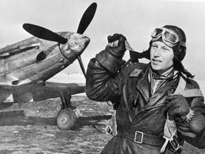 Как ас Александр Покрышкин убил советского лётчика в первый день войны
