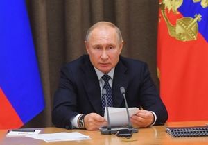 Путин снизил расходы бюджета на медицину, образование и социалку
