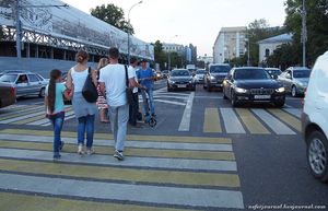Наверное это самый странный перекресток в Москве
