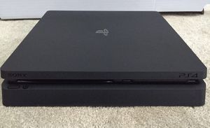 В Сеть утекли фотографии новой ревизии консоли Sony PlayStation 4