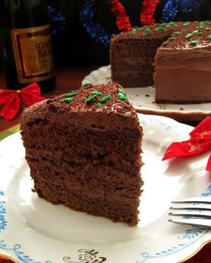 Пряный шоколадный торт