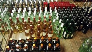 На складе в Мурманске изъяли 3,5 тонны контрафактного алкоголя