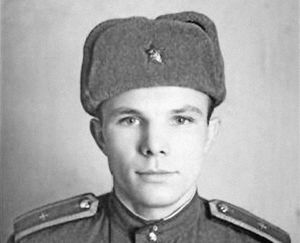 «Службист»: за что сослуживцы избили Гагарина в 1957 году