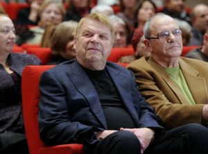 «Все бросили в старости»: как сегодня живет 83-летний Михаил Кокшенов