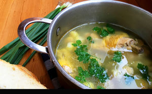 Как сохранить цвет зелени в супе (маленькая хитрость)