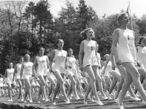 Школа подготовки нацистских жен