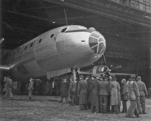 Почему Сталин не разрешил строить большие гражданские самолёты