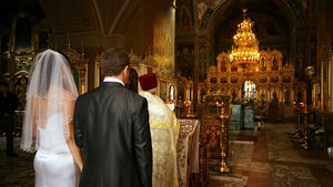Венчание можно признать браком официально. Но нужно ли это Церкви? Мнение епископа Саввы