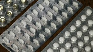 "Не действует ни один антибиотик": Доктор Мясников предупредил о появлении вирусов, с которыми не справляются лекарства